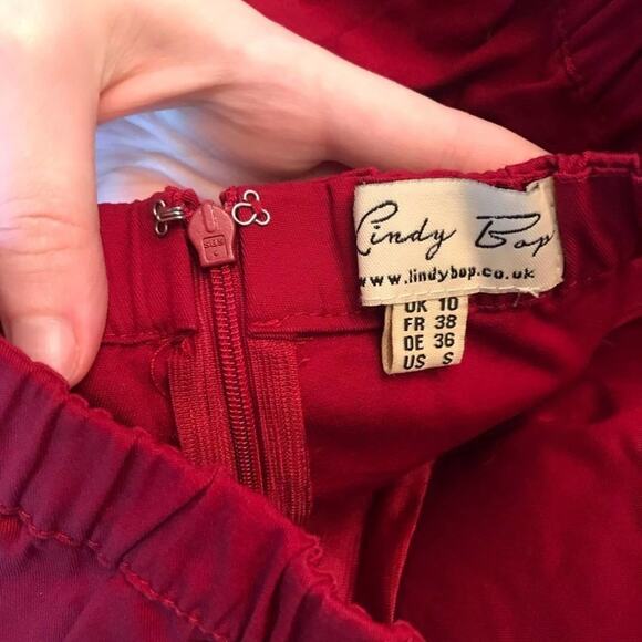 Lindy Bop S red pin up halter dress fit & flare vintage style - Picture 4 of 8